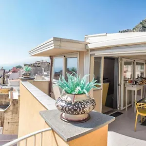 Casa Turrisi Alojamento de Acomodação e Pequeno-almoço Taormina